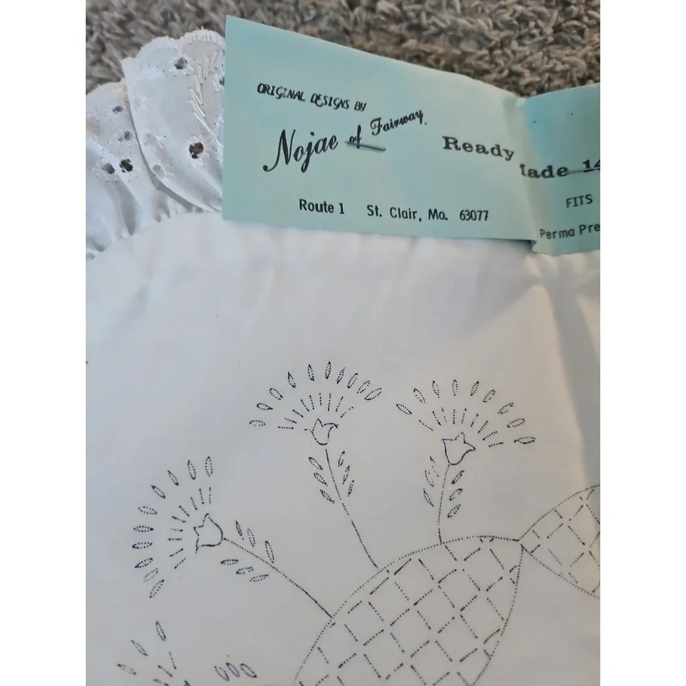 Vintage Nojae of Fairway Stamped 14x14 Hand Embroidery Pillow Top With Lace Trim